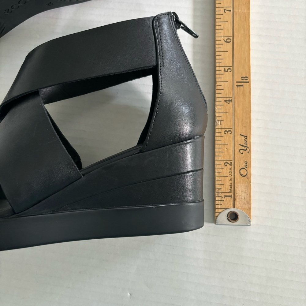 Ecco Elevate Black Leather Platform Wedge Sandal Wide Strap Size‎ 37EU, 6US - Picture 14 of 16